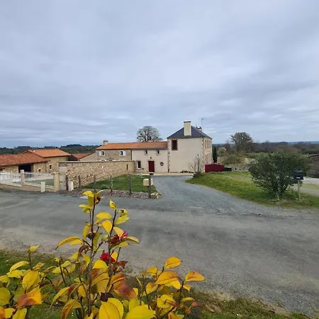 La Dortiere S'amuse, Magnifique Maison De Maitre 12min Du Puy Du Fo Сasa de vacaciones Sevremont