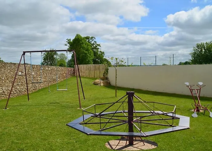 Casa vacanze La Dortière S'amuse, Magnifique Maison De Maître 12min Du Puy Du Fo Sevremont
