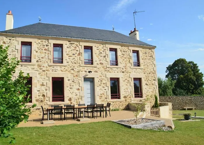 Casa vacanze La Dortière S'amuse, Magnifique Maison De Maître 12min Du Puy Du Fo *