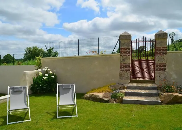 Casa vacanze La Dortière S'amuse, Magnifique Maison De Maître 12min Du Puy Du Fo *