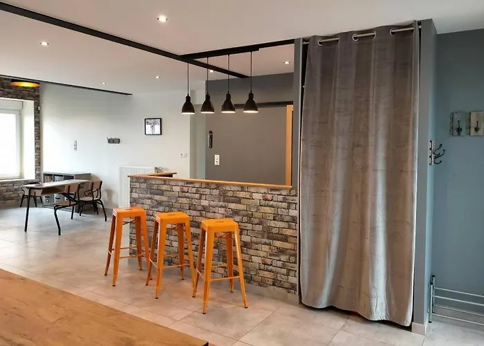 Casa vacanze La Dortière S'amuse, Magnifique Maison De Maître 12min Du Puy Du Fo *