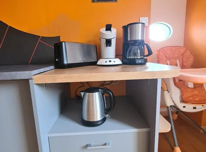 Casa vacanze La Dortière S'amuse, Magnifique Maison De Maître 12min Du Puy Du Fo